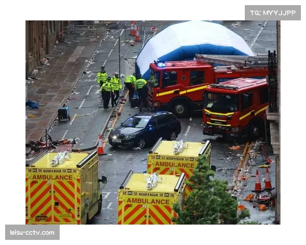 超过十万名利物浦球迷参与游行，呼吁芬威集团加大夏季转会投入